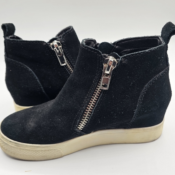 Steve Madden Black Suede Wedgie Platform Ankle Sneakers - Picture 9 of 13